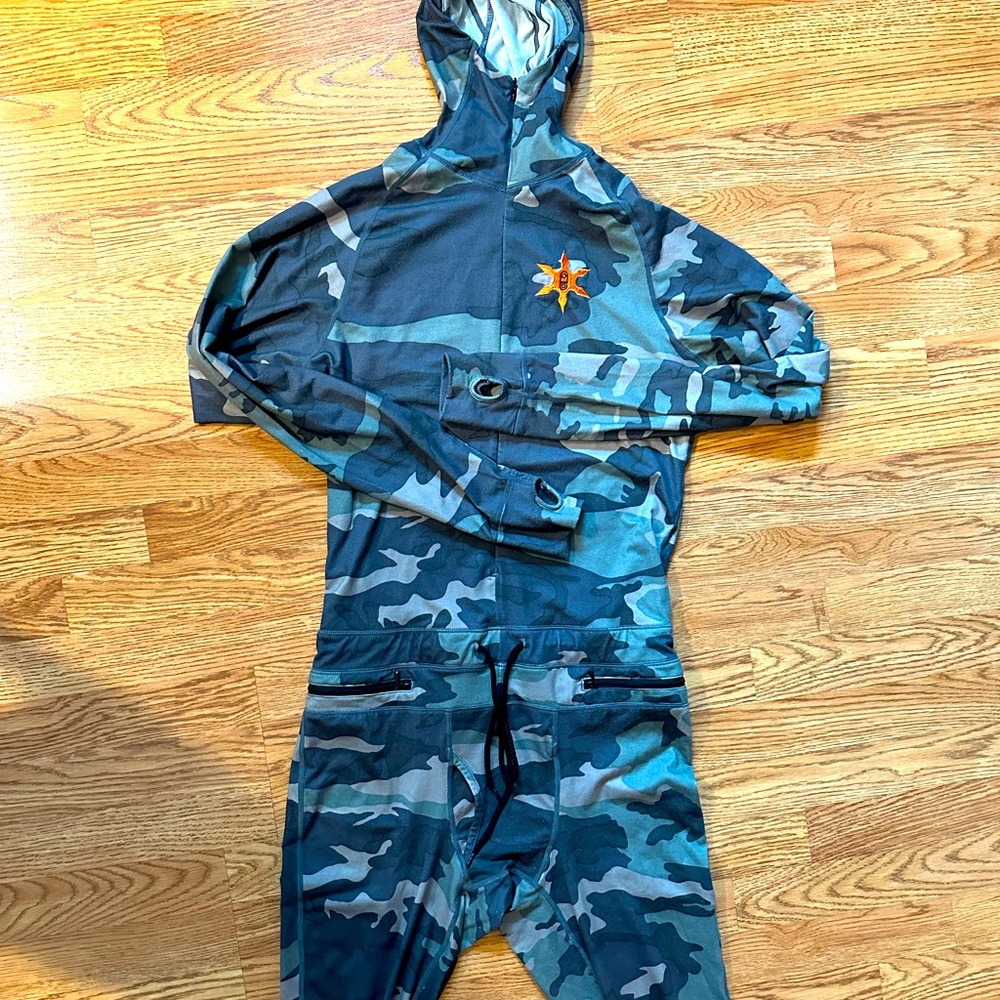 Airblaster Men’s Small one piece base layer